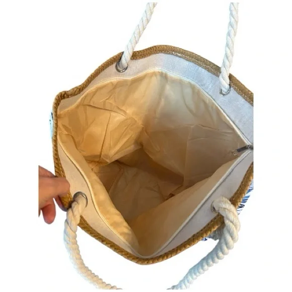 Beach Tote Bag x blue and white tropical print beach tote bag with rope handles - Picture 6 of 6